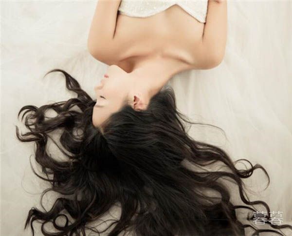 我和邻居陈太太的一夜 原来温柔的女人是这样的