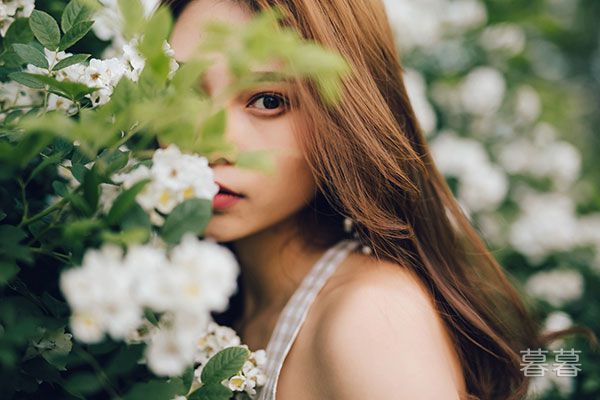 �ٸ������Ϲ�����Ĺ��� Ŀ���˰�ҹ���������һ��