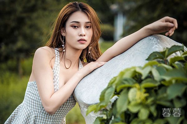 �ٸ������Ϲ�����Ĺ��� Ŀ���˰�ҹ���������һ��