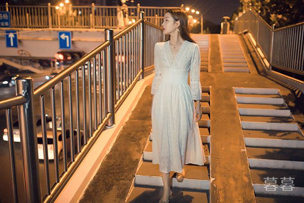 Ů����ô������ץס���˵��� ���鸶��̫��ע������