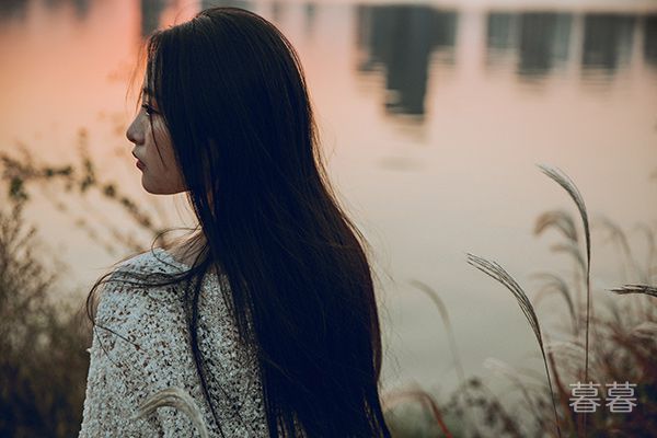 ��ѹ��Ӣ����ʦ���ϳ鴤 Ů��ʦ����˯����С��