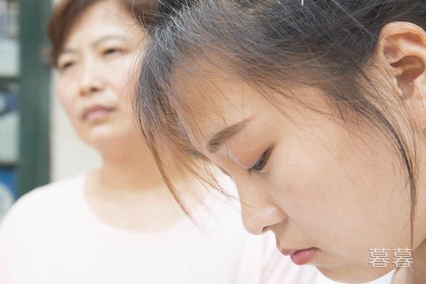 ̧����һ���Ȱ���ѹ��ǽ�� �ſ��ַŽ�ȥ��gl����