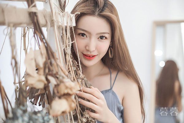 ���ܻƺܻƵ�ϸ��С˵ �������ڴ���������Ƶ