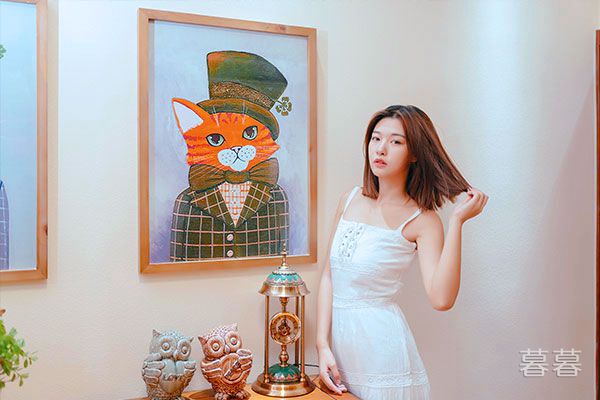 半夜被疼醒发现小叔不停的在,小叔在浴室里狂要我,男友抱我到他房间揉我图片