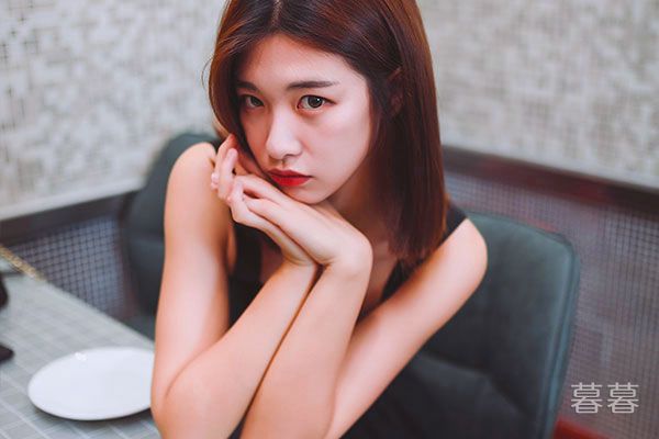 巨硕挺入甬道猛烈戳刺,巨硕狂野前后挺入贯穿,紫色蘑菇头喷射白灼