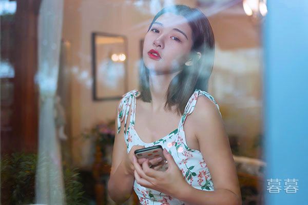 小雪小柔两大校花 被全班轮轩的校花小雪