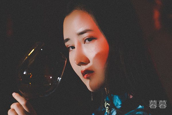 ����ʹ���ű��� ��ס������һ�µ���ͦ��ȥ��