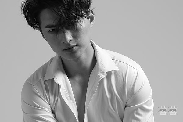 ���Թ��³��������� ��Ū��ɫ�߹�����