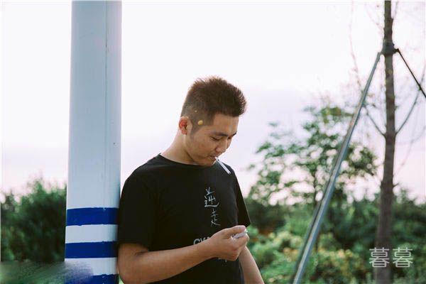 �Ѹ��ļ��ʺܷ��ֱܴ� �ô���̺�ˬ������