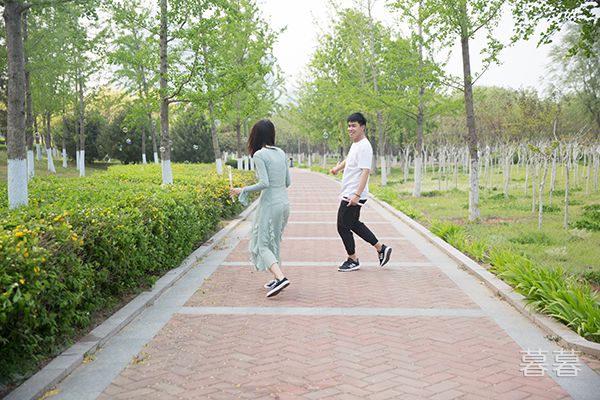 Ů�˰�˽�˲�λ�ſ� ��ʦ�����������ﻹ������һ��