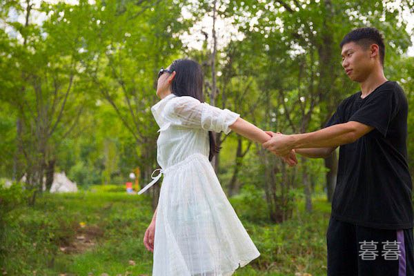 �ϰ�칫��ϵ������ С���������涼ʪ͸��