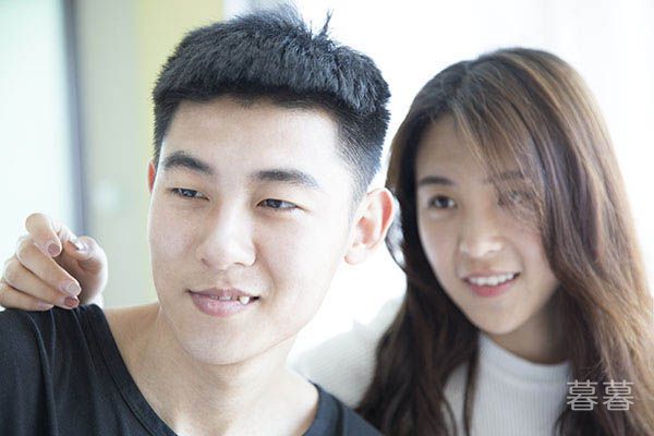 �ھ��������ҴӺ������ �Թ���д����ϸ��С˵