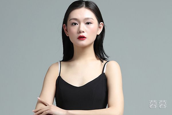 妻子太善良,亲眼见到别的女人抱我却不制止