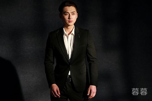 车上他吃我奶好爽 抱起来朝着那硕大压下去&最强教练