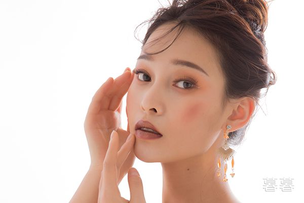 小县城的偷情故事，谁让少付太风情