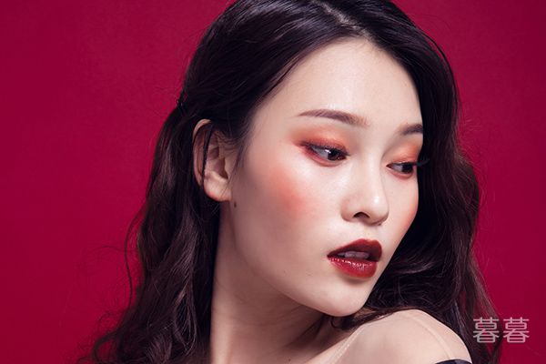 ���˶Եò�����Ů��Խ��ϧ������������