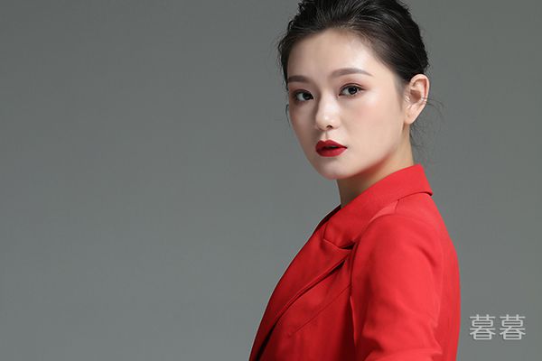 不行快拨出来现在是上课 老师别了下面已经很涨了 老师你下面的水好好喝