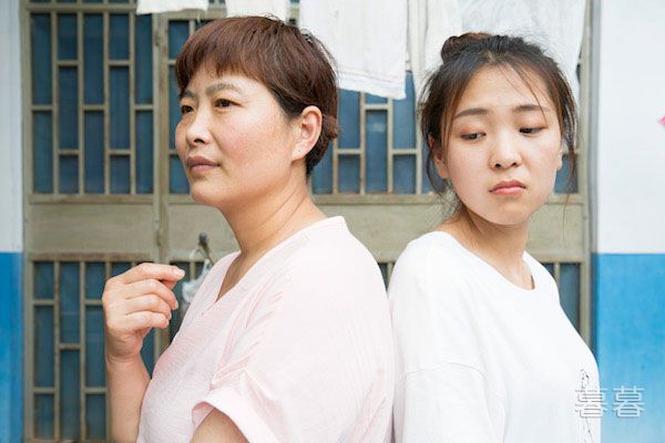 娘家妈的行为让人心寒回娘家被娘家人嫌弃